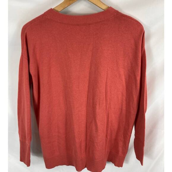 H by Halston V Neck Boyfriend Sweater w/ Rib Details size small - Picture 7 of 7